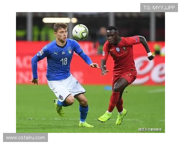 足球明星的独特象征物品展示与背后故事解析 足球明星的独特象征物品展示与背后故事解析